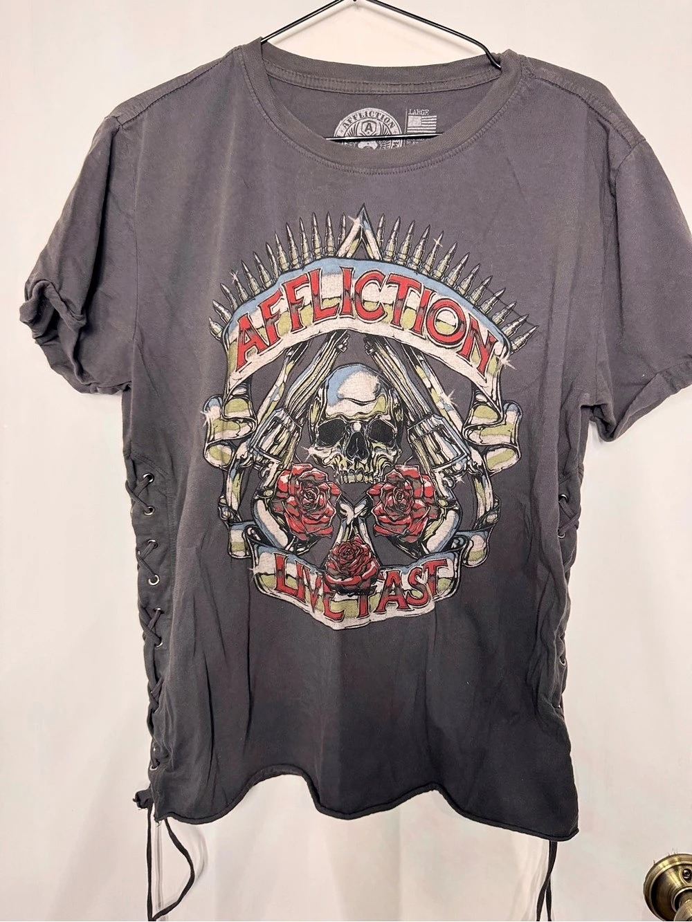 Affliction Live Fast Skull Rose Laced Side T-Shirt Gray Large